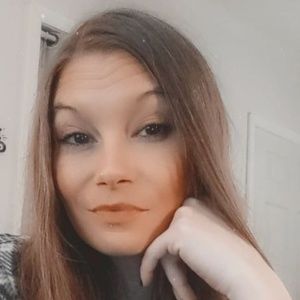 Meet your Posher, Cassie